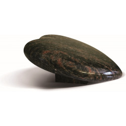 CO3006 - HERZ AUS GRANIT AUF SOCKEL - Sansone Collection